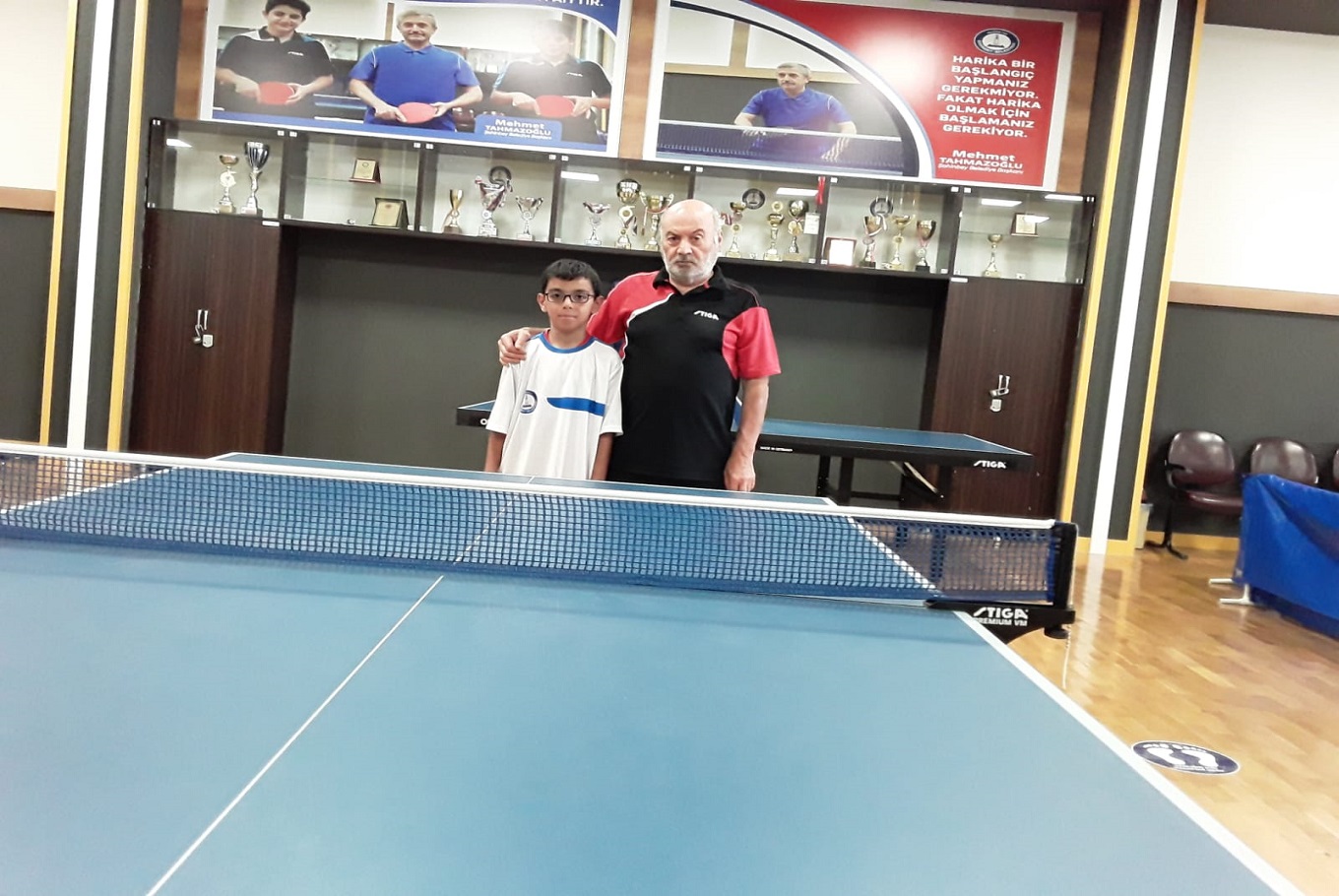 Şahinbey belediyesi’nin 10 yaşındaki masa tenisi sporcusu milli takım kampına davet edildi